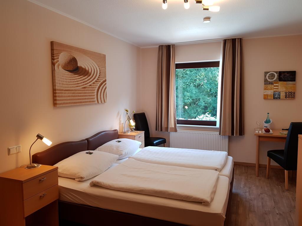 Hotel Garni Gasthof Bucksande Apen エクステリア 写真