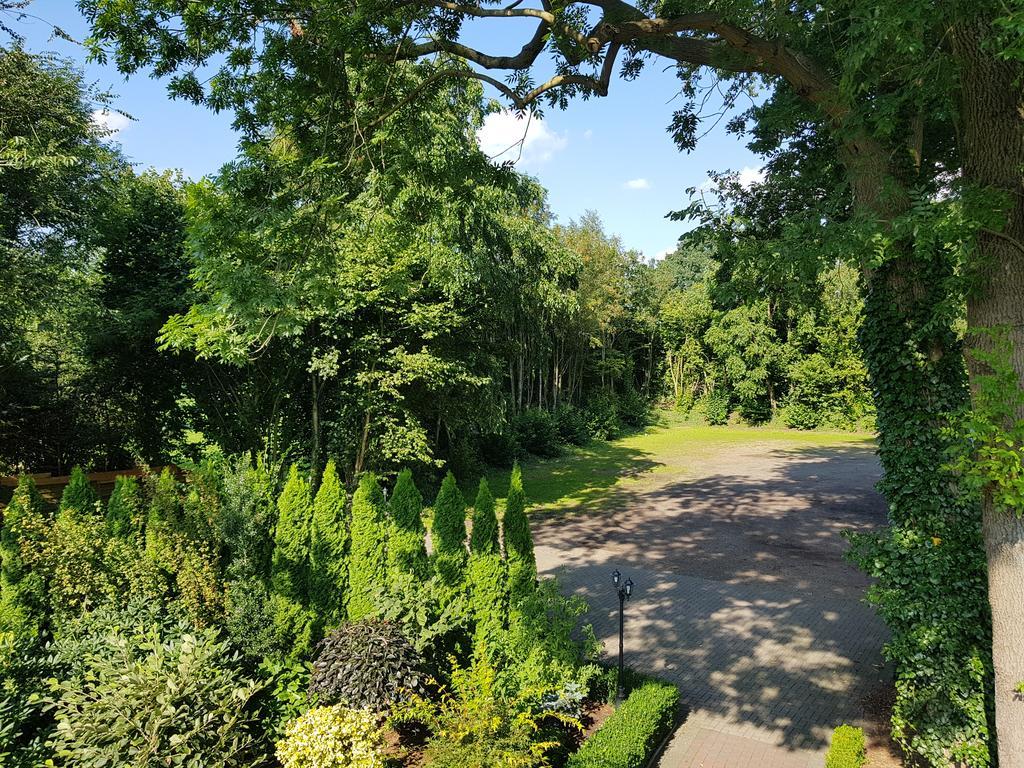 Hotel Garni Gasthof Bucksande Apen エクステリア 写真